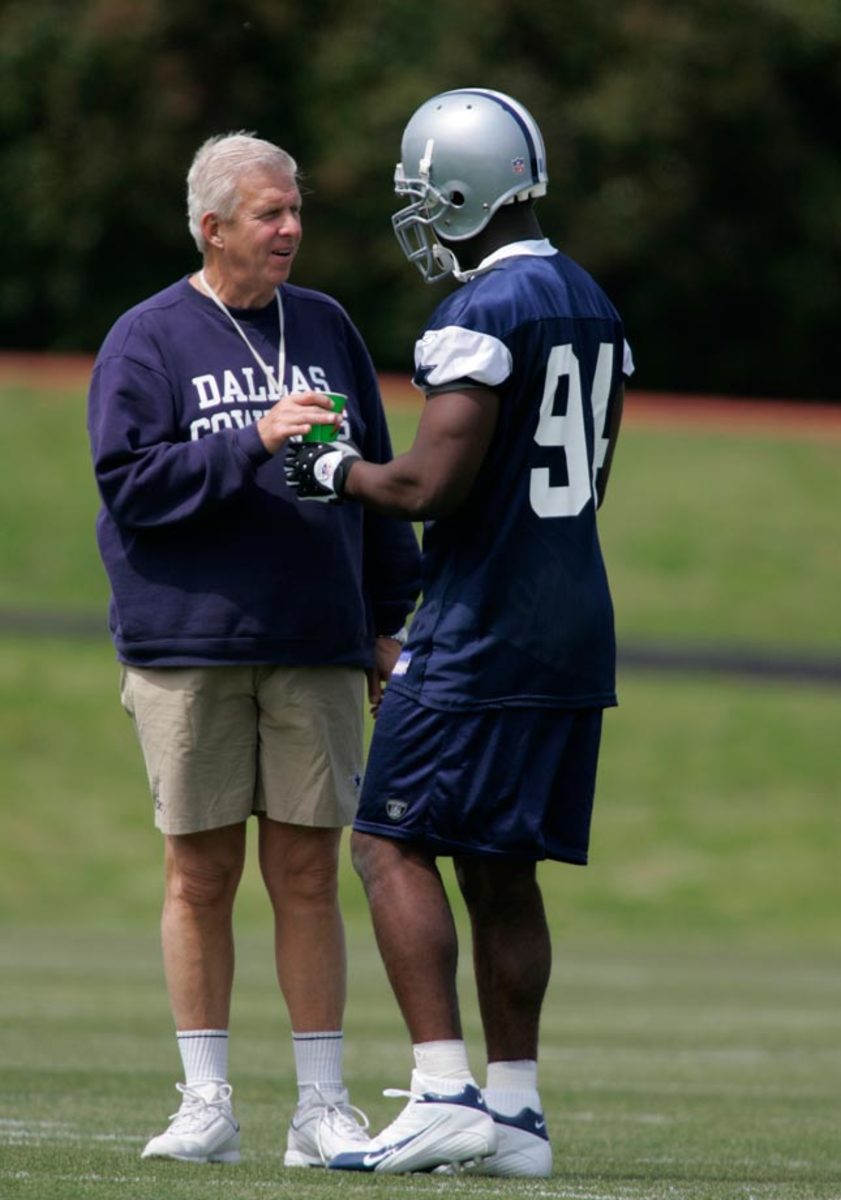 demarcus-ware_0.jpg